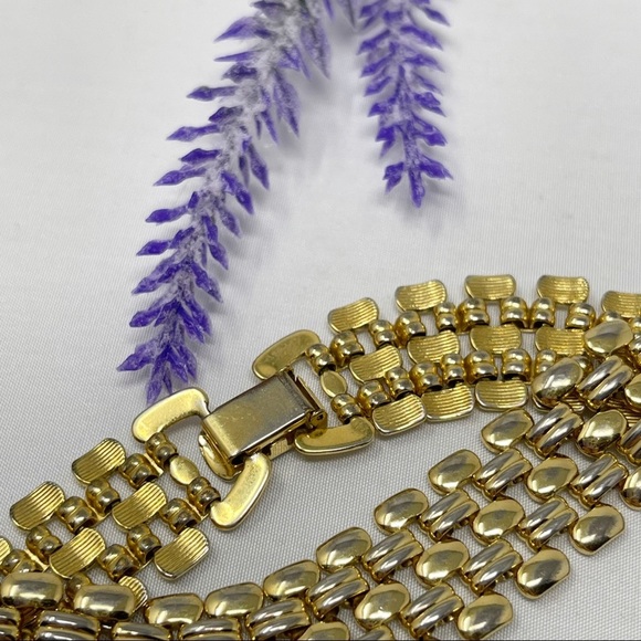 Vintage 90s Gold Tone Chain Bracelet - Picture 3 of 5